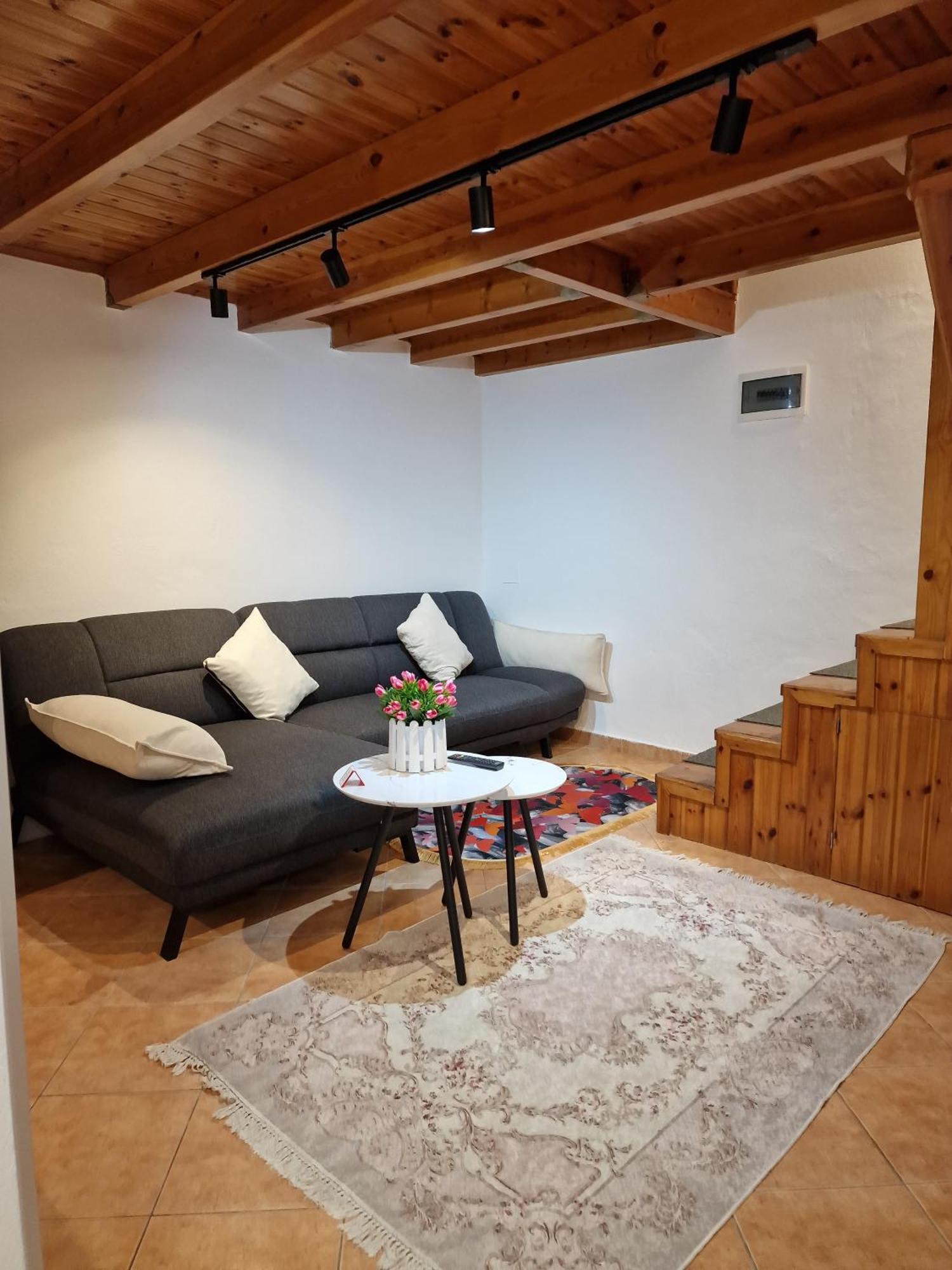 Apartment Antigona Gjirokastër 외부 사진